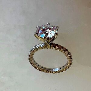 18K  White Gold Pave Moissanite Ring| Size 5.5 | 2 Carat Centre Stone